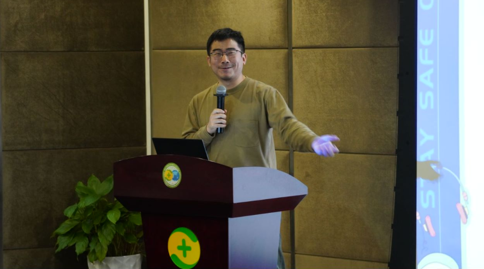 “小贝计划”引导青少年健康上网 360专家为中学生答疑解惑-科记汇